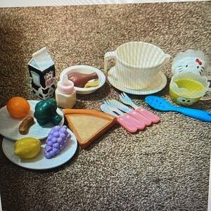 Plastic Play food with dishes